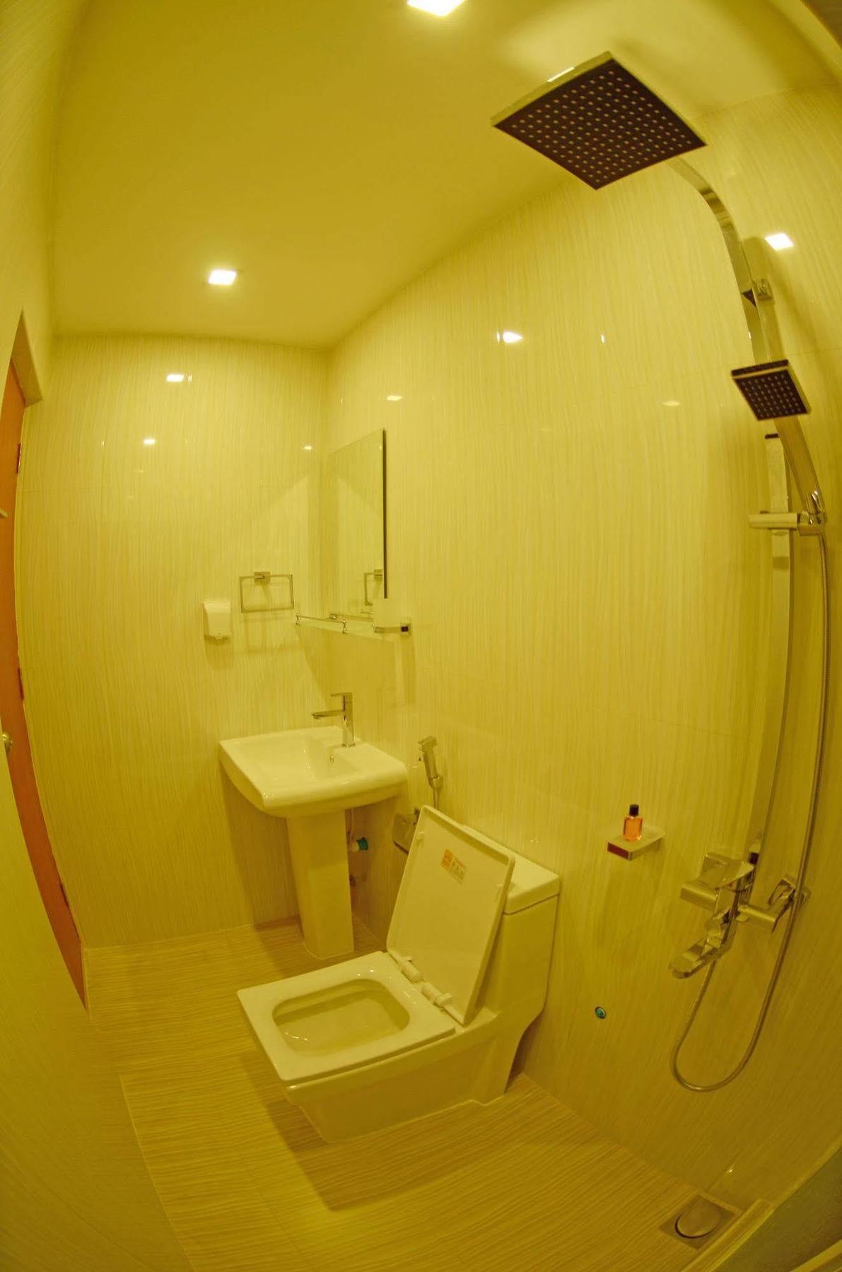 Royal Pearl Inn مافوشي المظهر الخارجي الصورة